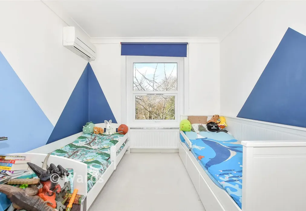 Bedroom 2 - St. Philip's Avenue, Maidstone, Kent - Wards of Kent