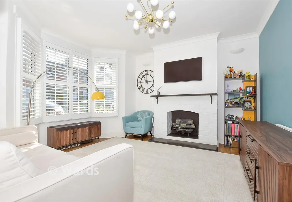 Lounge - St. Philip's Avenue, Maidstone, Kent - Wards of Kent