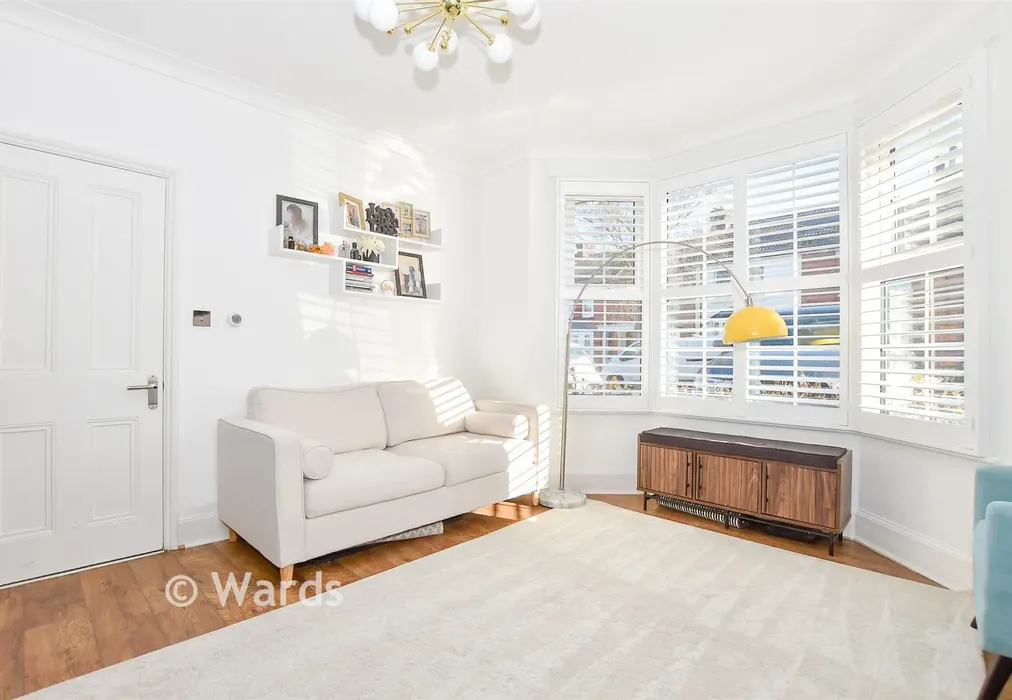 Lounge - St. Philip's Avenue, Maidstone, Kent - Wards of Kent