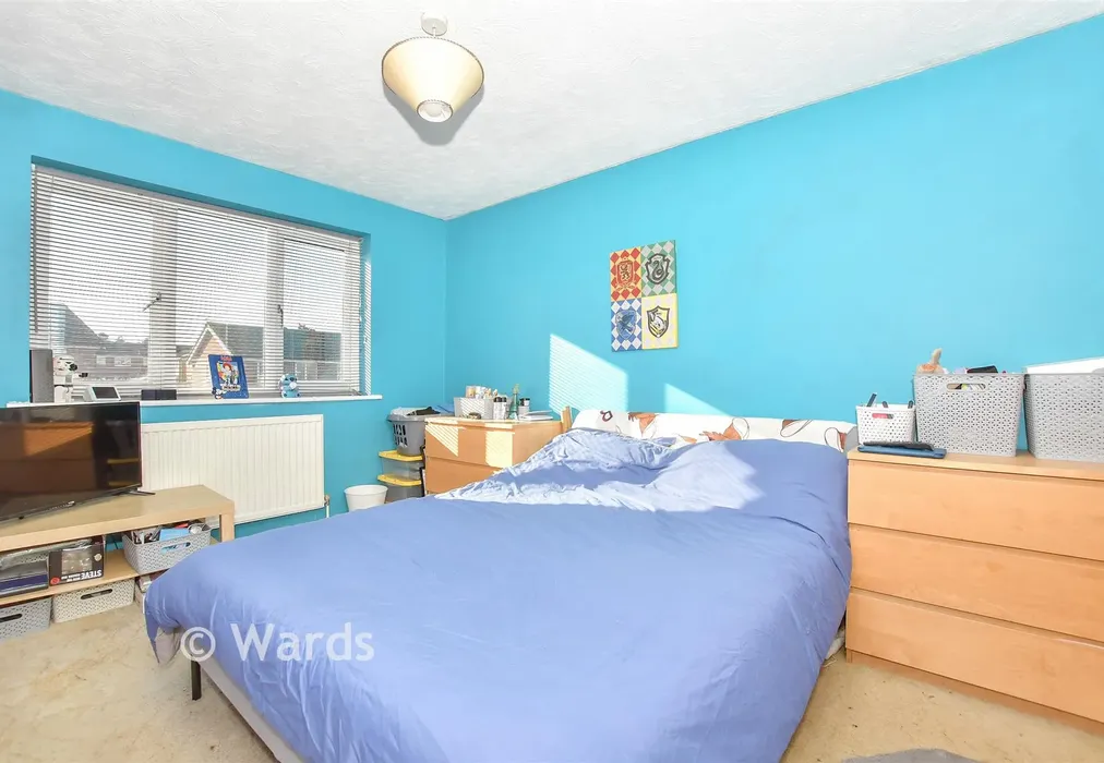 Bedroom 1 - Finglesham Court, Maidstone, Kent - Wards of Kent