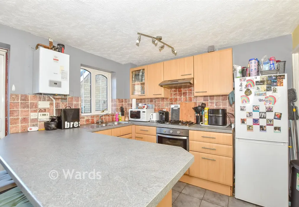 Kitchen - Finglesham Court, Maidstone, Kent - Wards of Kent