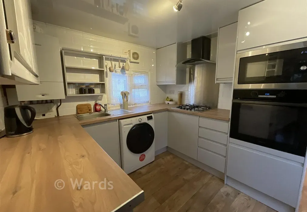 Kitchen - Crockford Close, Towngate Wood Park, Tonbridge, Kent - Wards of Kent