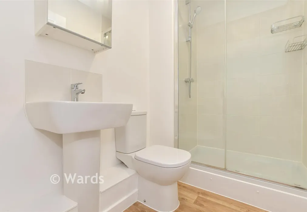 En-Suite Shower Room - Sir John Fogge Avenue, Ashford, Kent - Wards of Kent