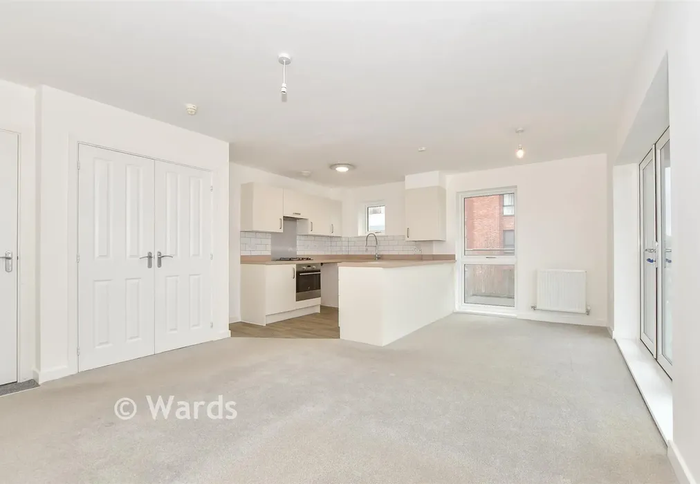 Lounge/Diner - Sir John Fogge Avenue, Ashford, Kent - Wards of Kent