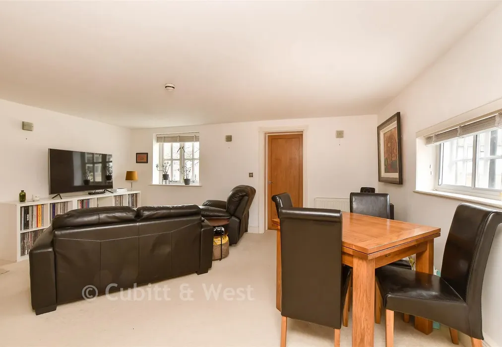 Lounge/Diner - Church Street, Dorking, Surrey - Wards of Kent