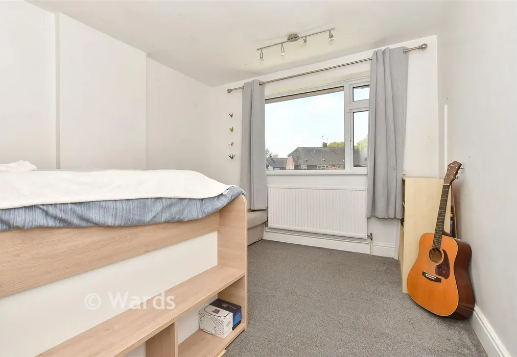 Bedroom 2 - Grantham Avenue, Deal, Kent - Wards of Kent