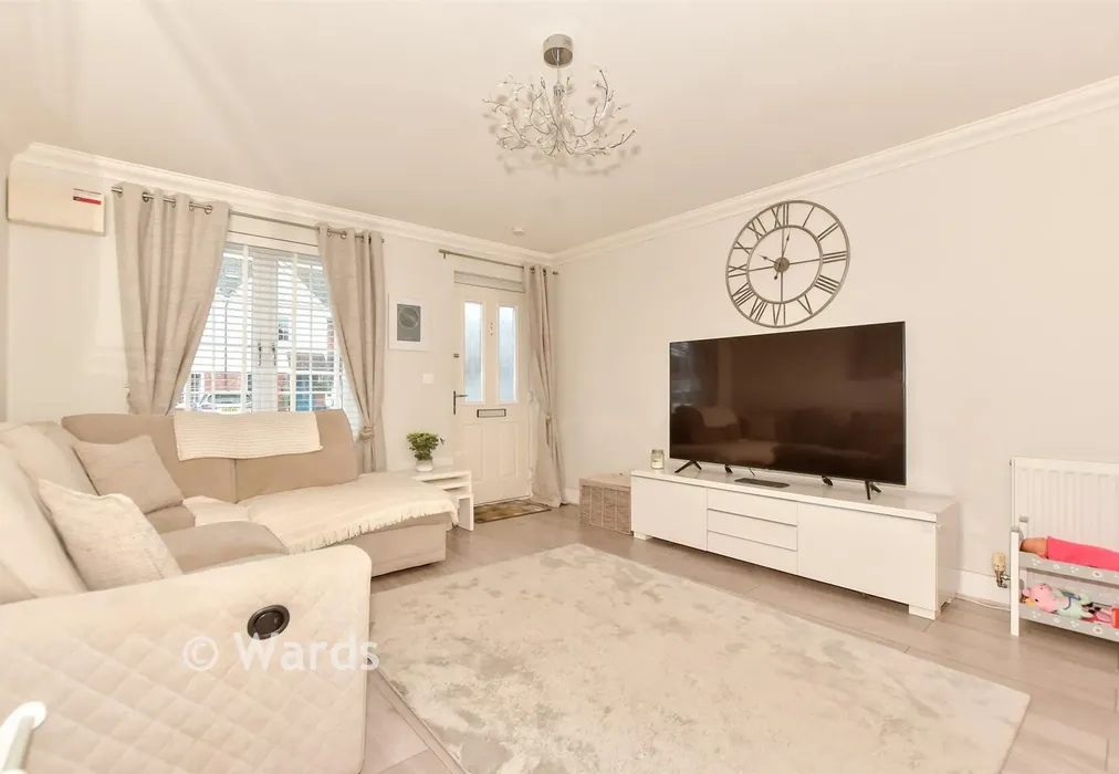 Lounge - Barnes Way, Herne Bay, Kent - Wards of Kent