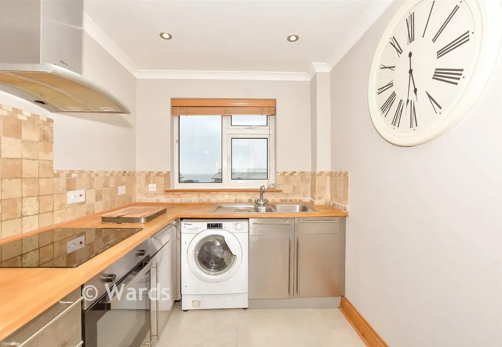 Kitchen - Tower Parade, Whitstable, Kent - Wards of Kent