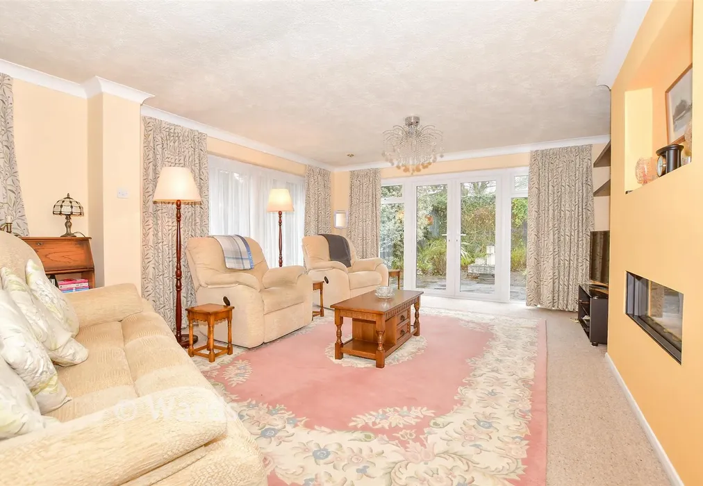 Lounge - Somerfield Road, Maidstone, Kent - Wards of Kent