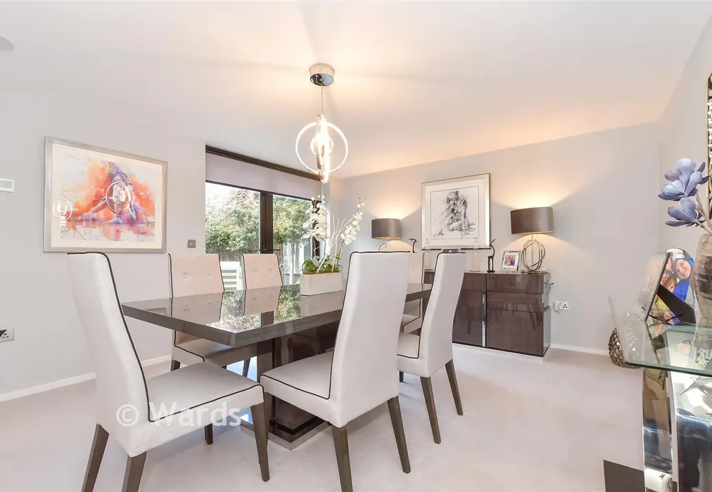 Dining Room - Pluckley, Ashford, Kent - Wards of Kent