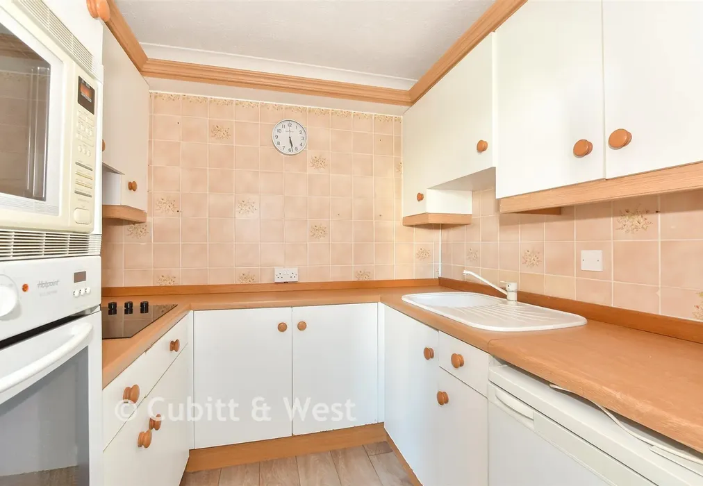 Kitchen - Mill Bay Lane, Horsham, West Sussex - Wards of Kent