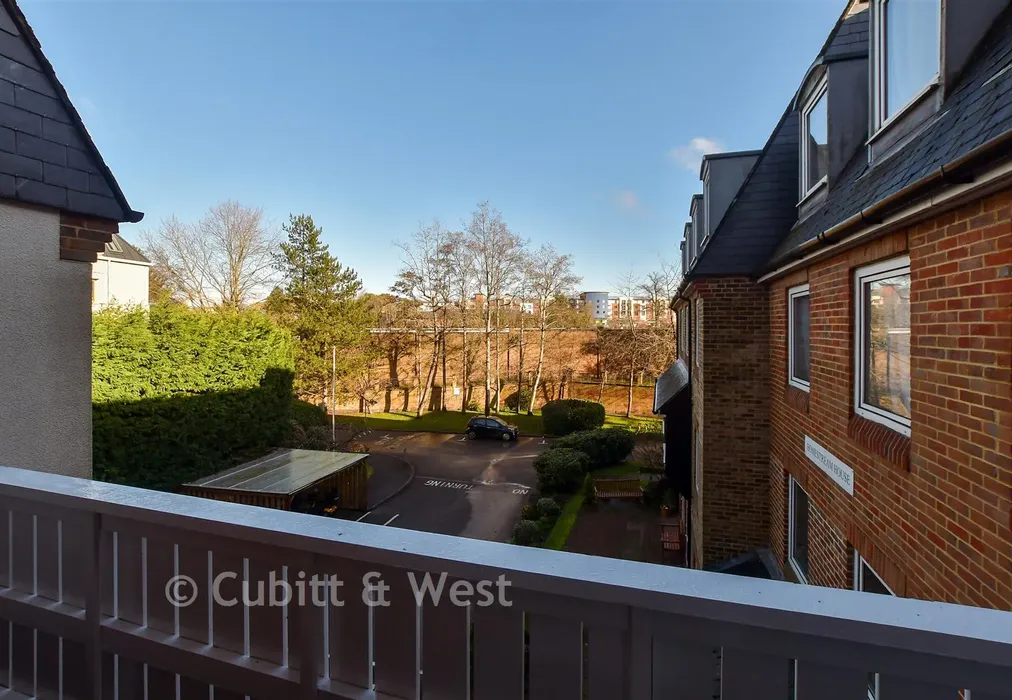 Balcony - Mill Bay Lane, Horsham, West Sussex - Wards of Kent