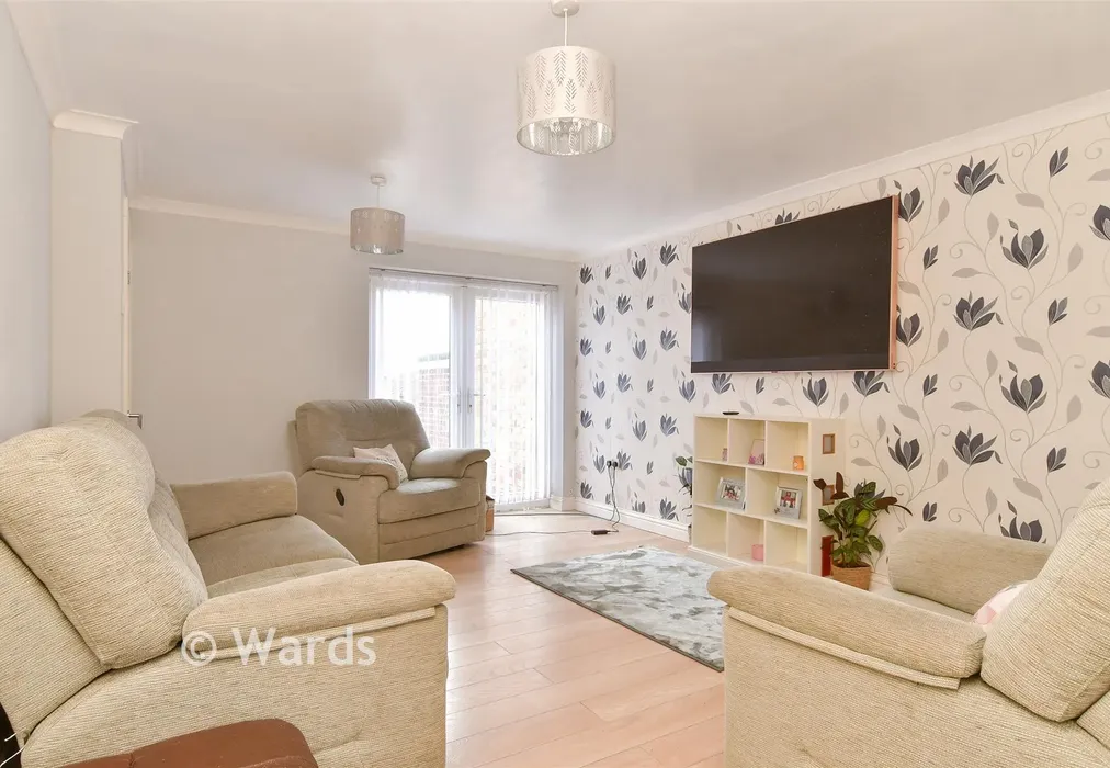 Lounge - Southwark Road, Strood, Rochester, Kent - Wards of Kent