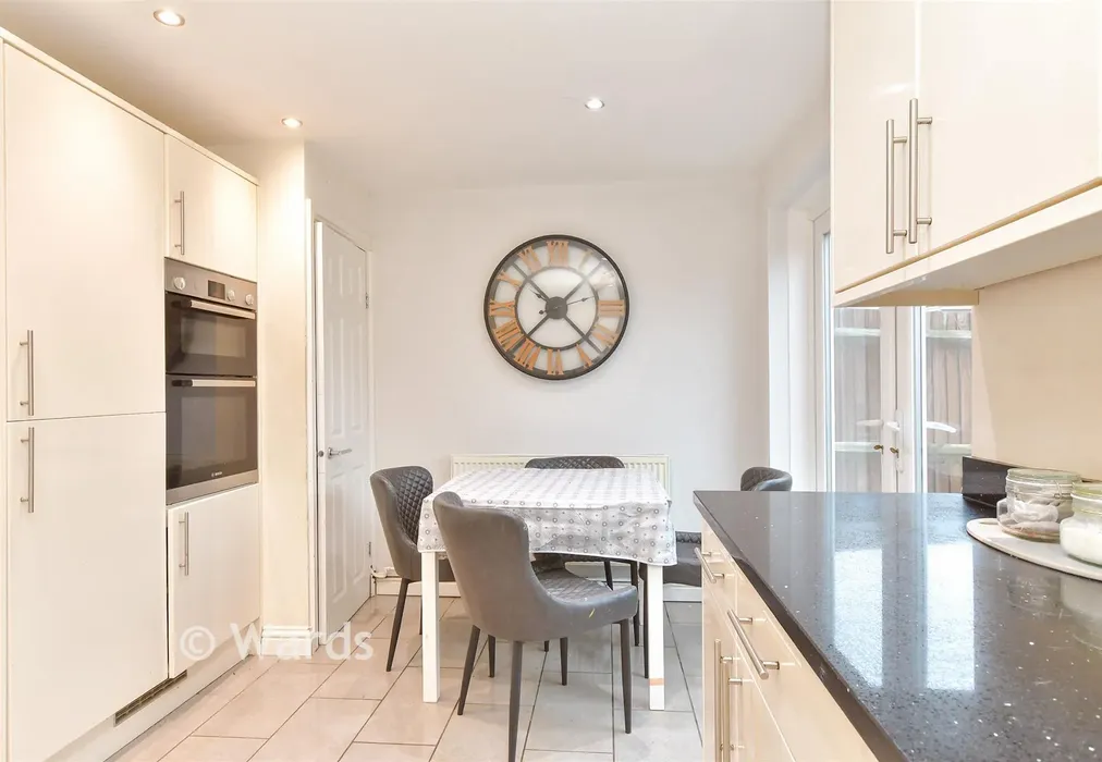 Kitchen - Southwark Road, Strood, Rochester, Kent - Wards of Kent
