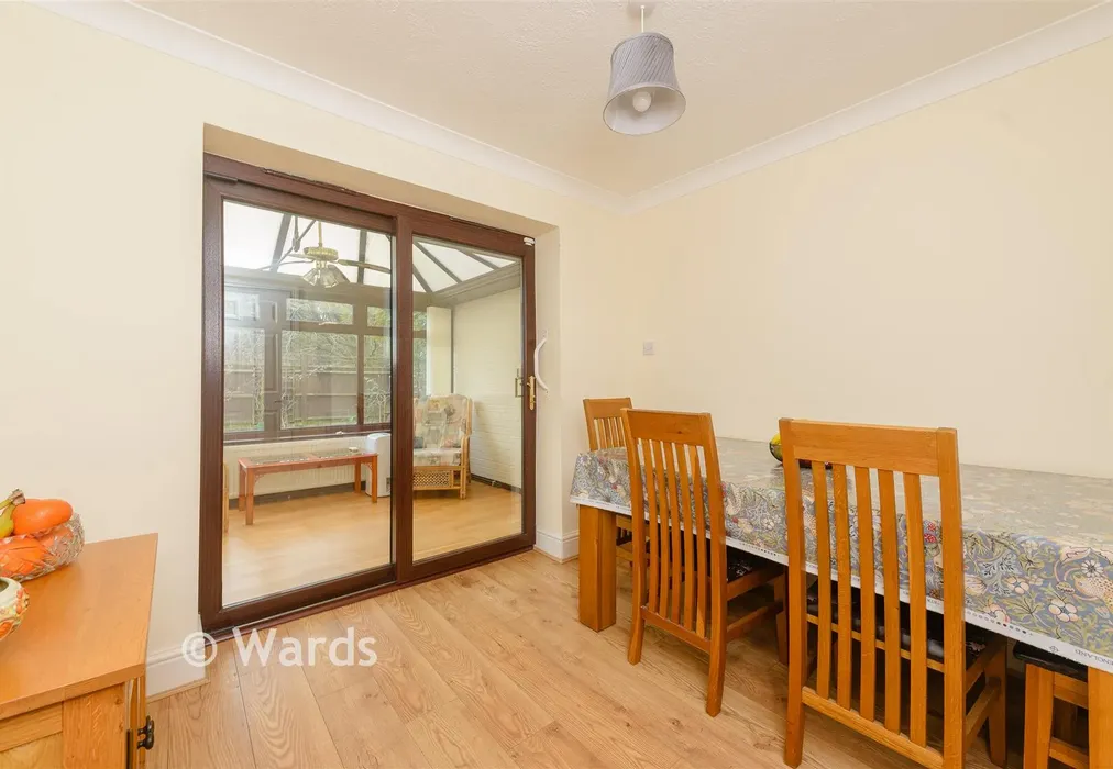Dining Room - Willowside, Snodland, Kent - Wards of Kent
