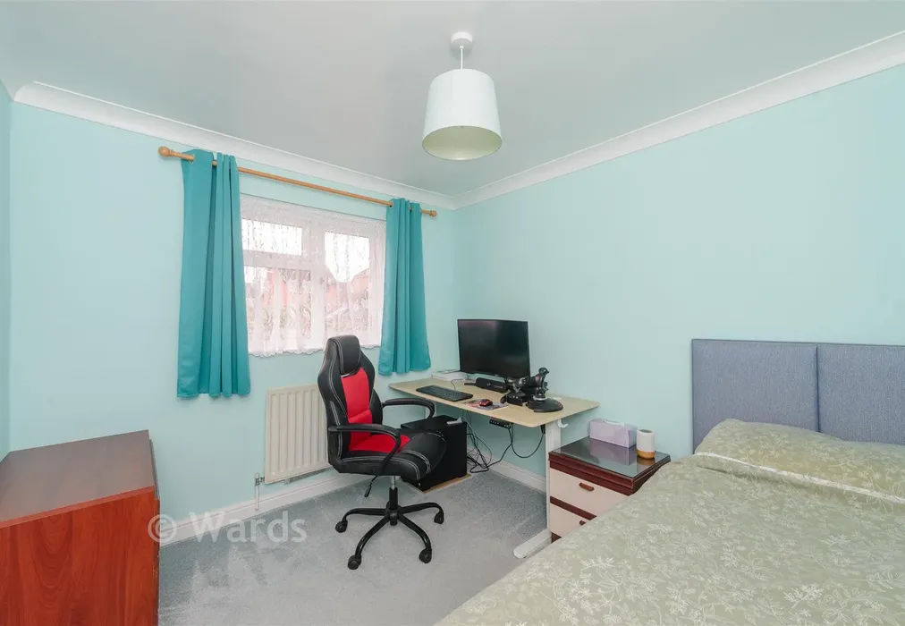 Bedroom 2 - Willowside, Snodland, Kent - Wards of Kent