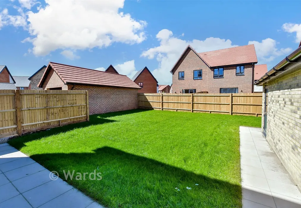 Garden - The Willow, Faversham Lakes, Ham Road, Faversham, Kent - Wards of Kent