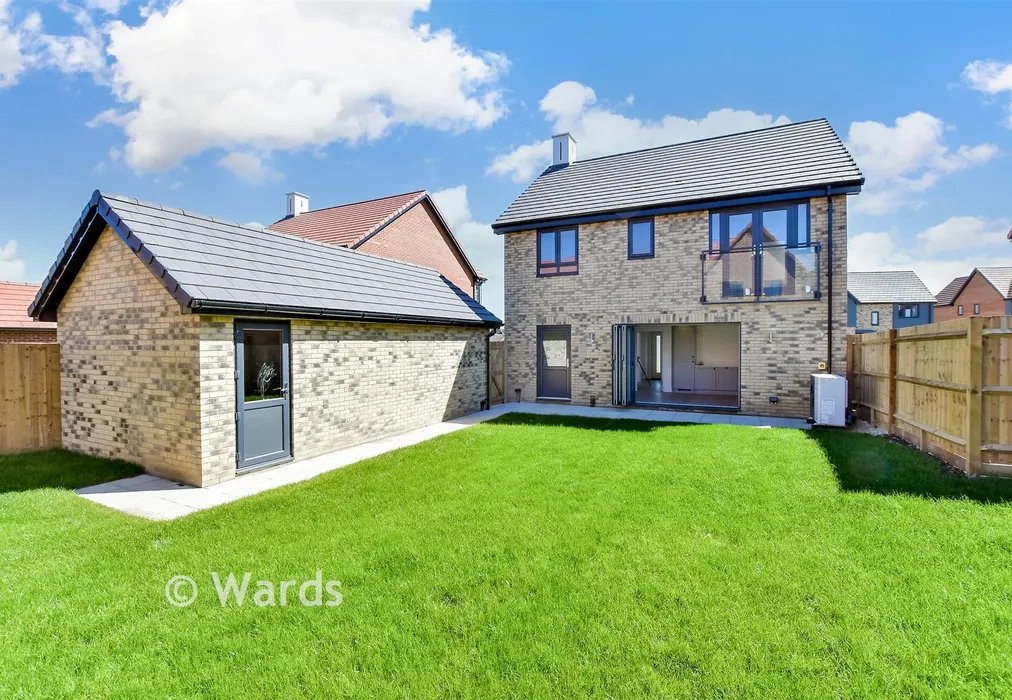 Garden & Rear Elevation - The Willow, Faversham Lakes, Ham Road, Faversham, Kent - Wards of Kent