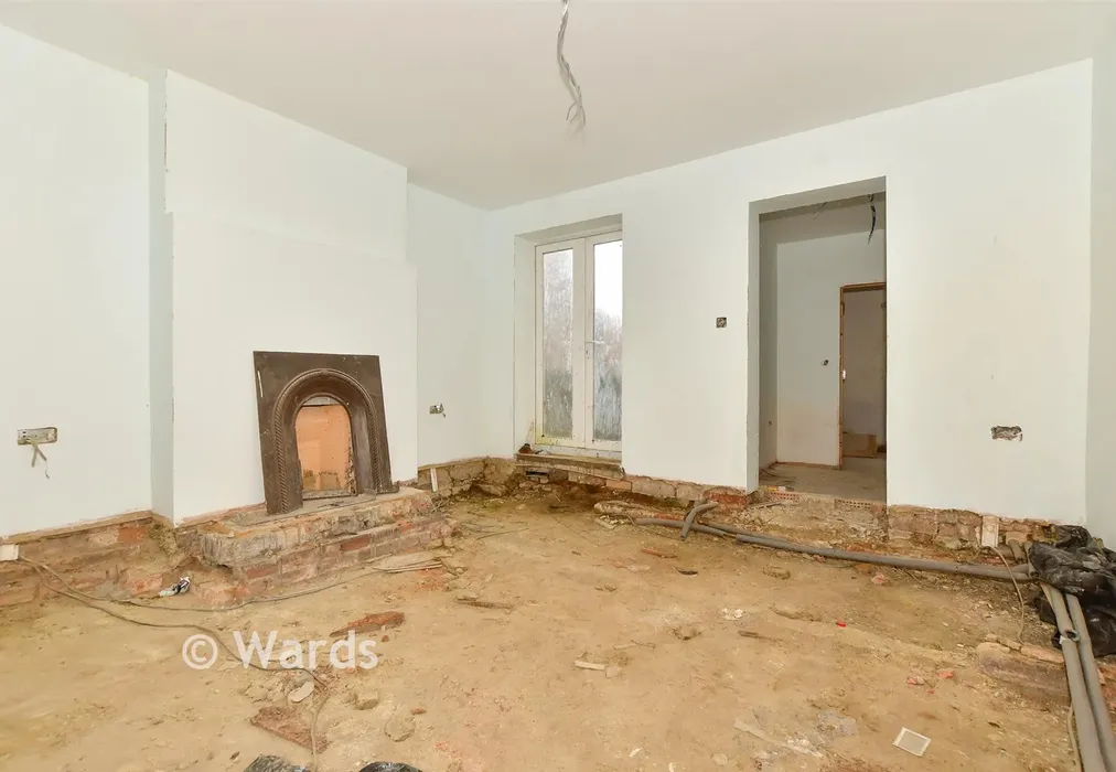 Lounge - Broomfield Road, Cheriton, Folkestone, Kent - Wards of Kent