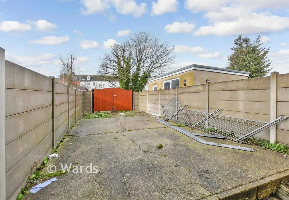 Rear Garden - Broomfield Road, Cheriton, Folkestone, Kent - Wards of Kent