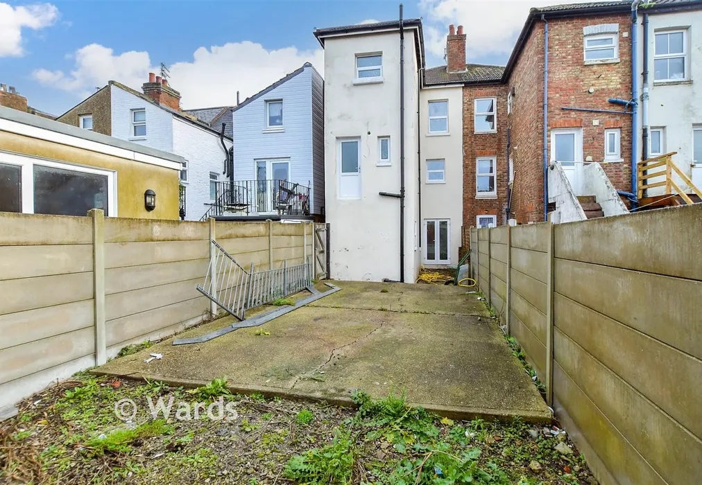 Rear Garden - Broomfield Road, Cheriton, Folkestone, Kent - Wards of Kent
