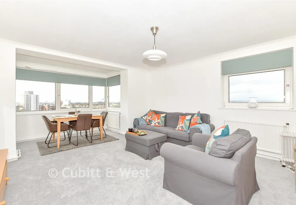 Lounge - South Parade, Southsea, Hampshire - Wards of Kent