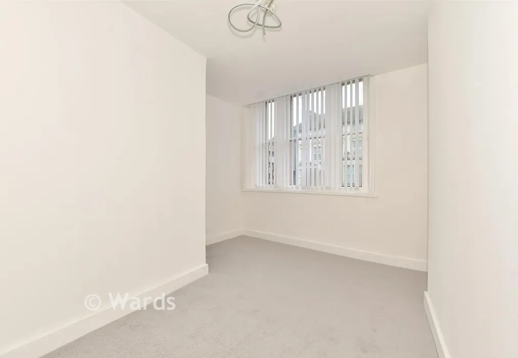 Bedroom 1 - Harvey Street, Folkestone, Kent - Wards of Kent