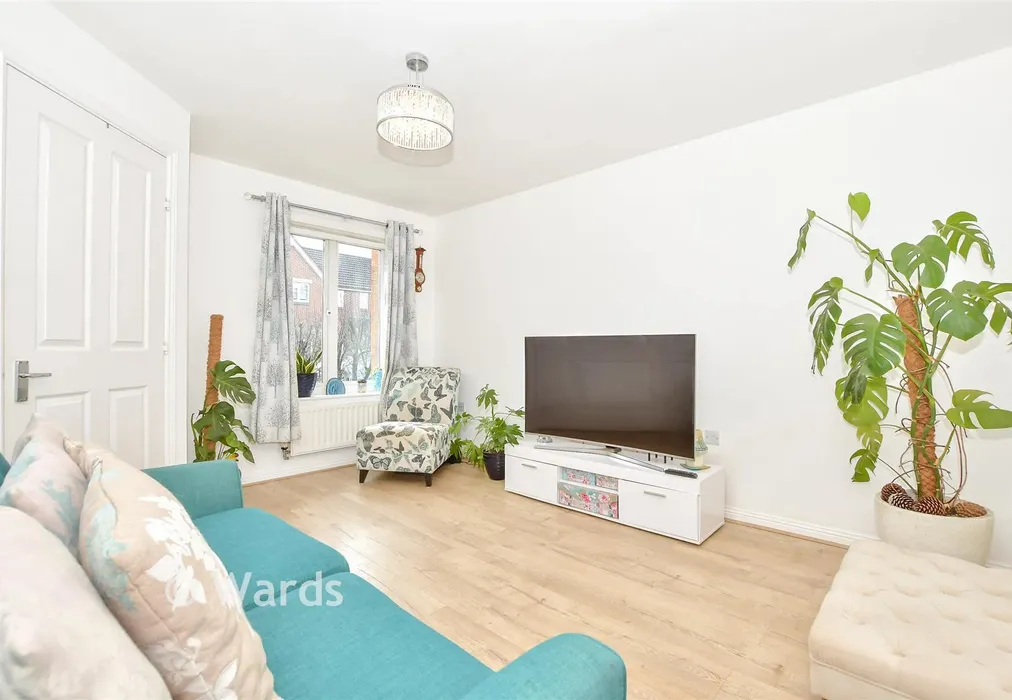 Lounge - Stratford Drive, Maidstone, Kent - Wards of Kent