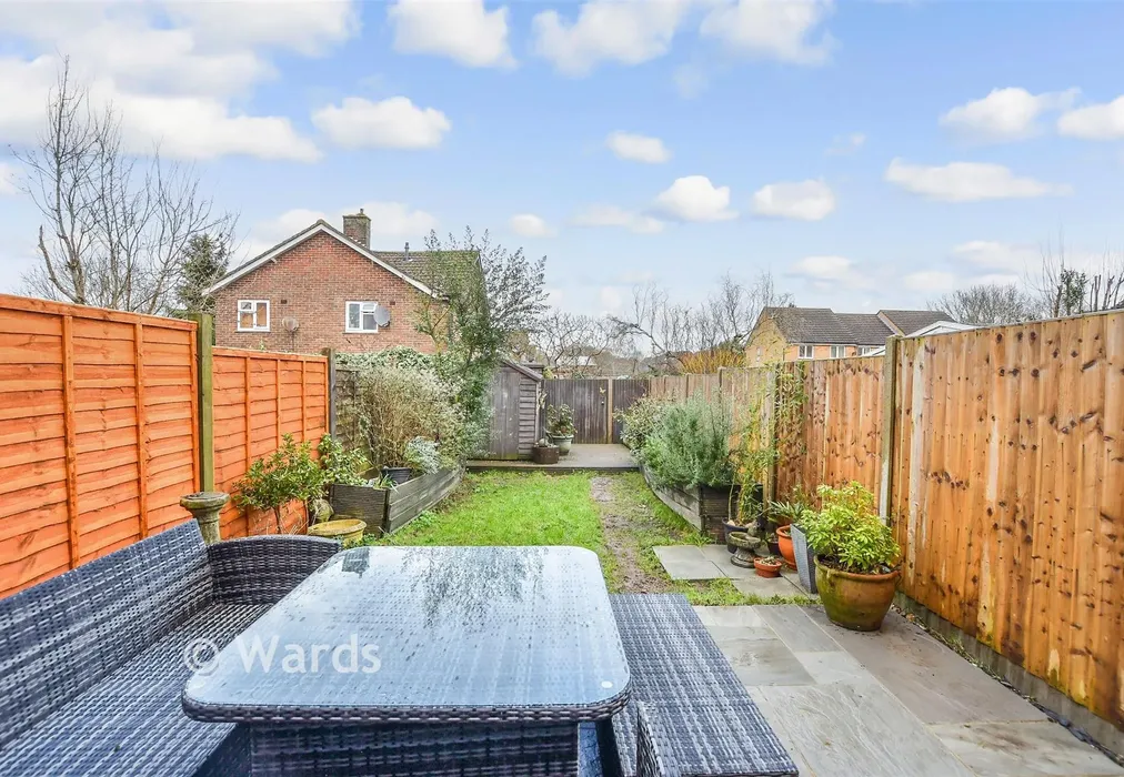 Rear Garden - Stratford Drive, Maidstone, Kent - Wards of Kent