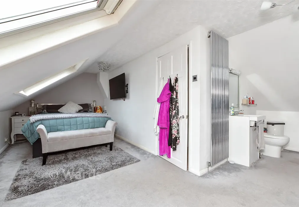 Bedroom 1 - Margate Road, Ramsgate, Kent - Wards of Kent