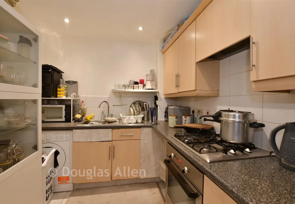 Kitchen - Glandford Way, Chadwell Heath, Romford, Essex - Wards of Kent