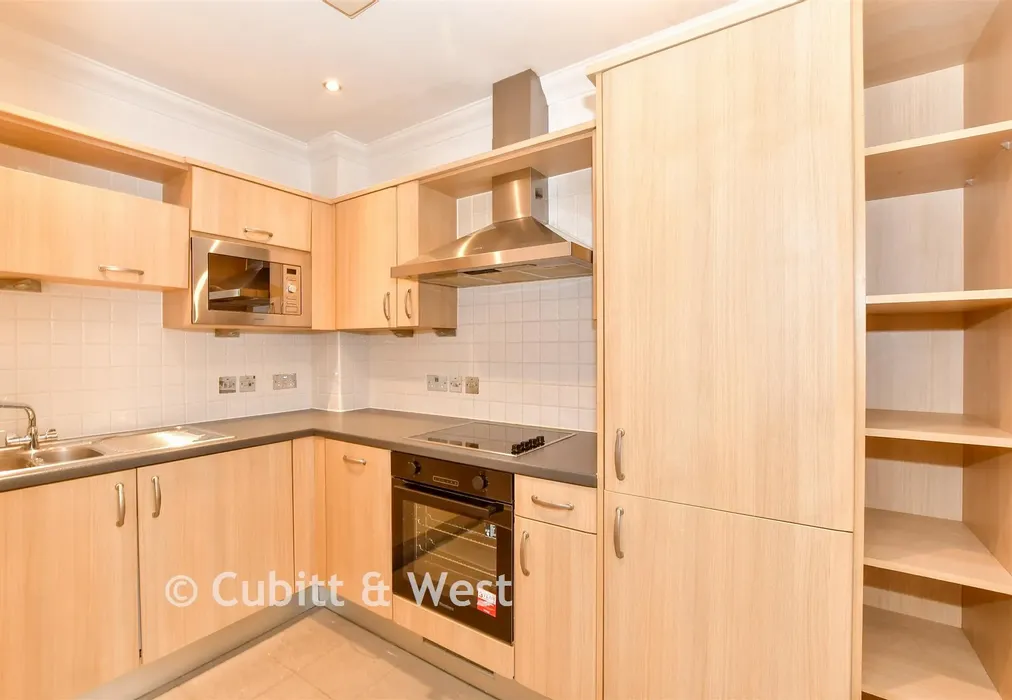 Kitchen - Harsfold Close, Rustington, West Sussex - Wards of Kent