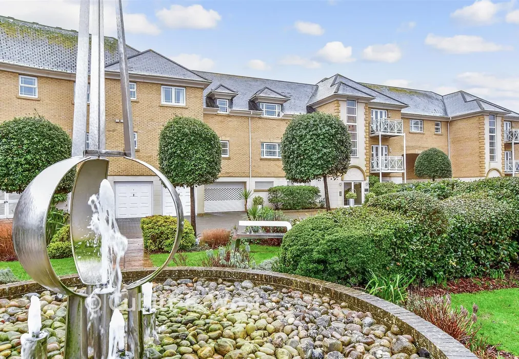 External Lifestyle Photograph - Harsfold Close, Rustington, West Sussex - Wards of Kent