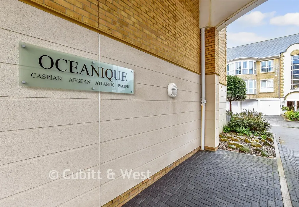 External Lifestyle Photograph - Harsfold Close, Rustington, West Sussex - Wards of Kent