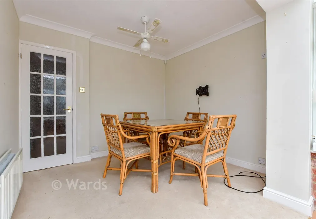 Dining Area - Macdonald Parade, Seasalter, Whitstable, Kent - Wards of Kent