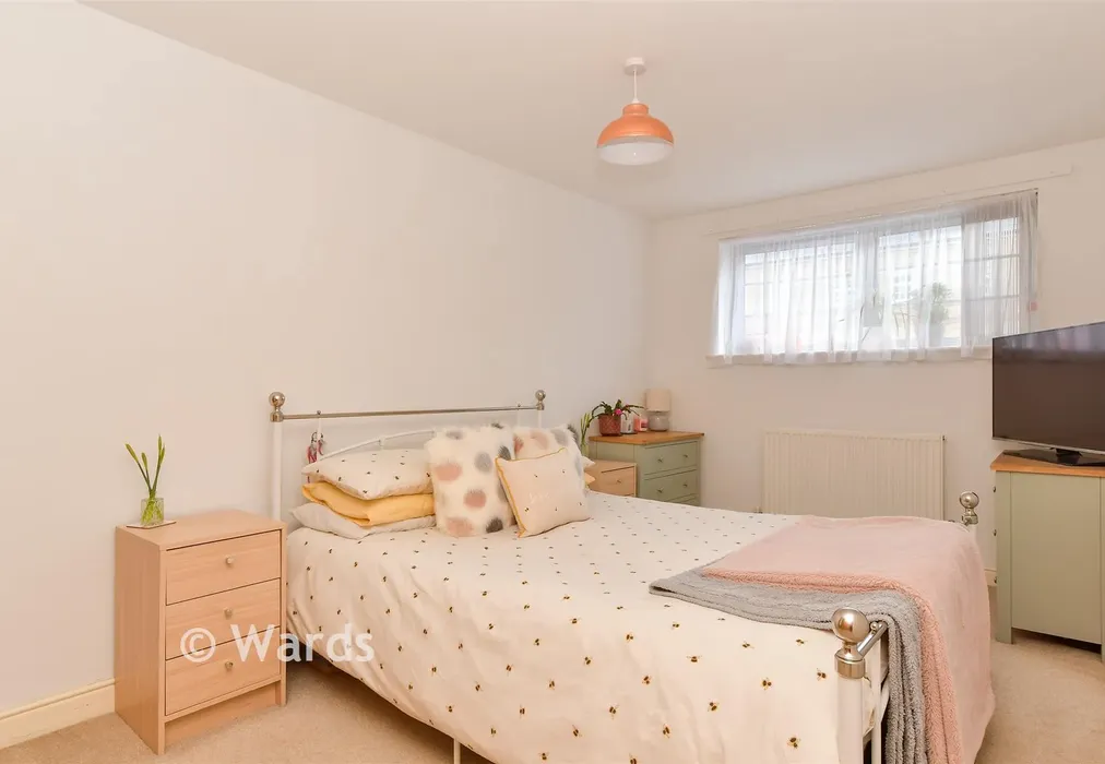 Bedroom 1 - Esparto Way, Dartford, Kent - Wards of Kent