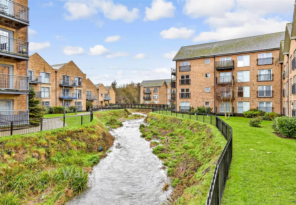 Surrounding Area - Esparto Way, Dartford, Kent - Wards of Kent