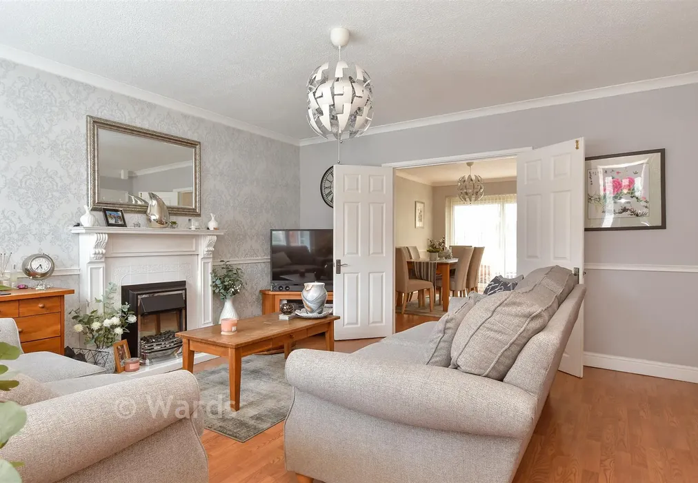 Lounge - St. John's Way, Rochester, Kent - Wards of Kent