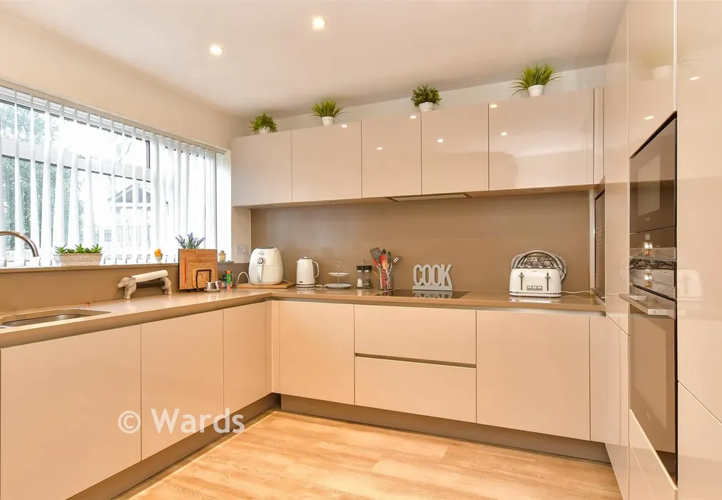 Kitchen - St. John's Way, Rochester, Kent - Wards of Kent