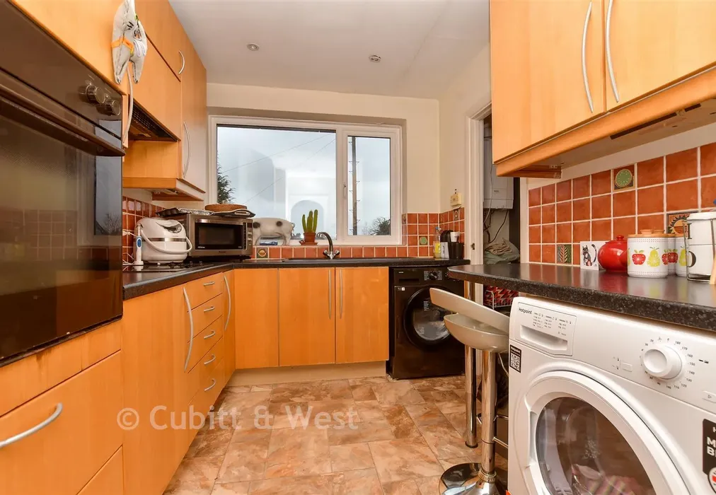 Kitchen - Oxted Road, Godstone, Surrey - Wards of Kent