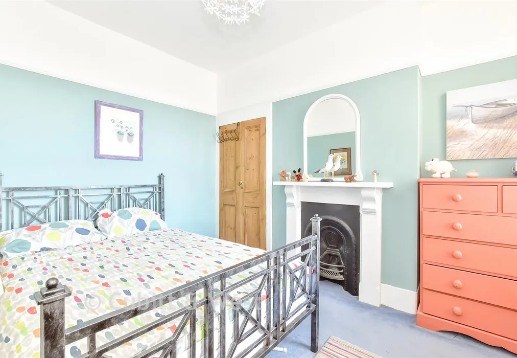 Bedroom 2 - Duncan Road, Southsea, Hampshire - Wards of Kent