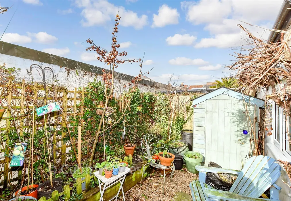 Rear Garden - Duncan Road, Southsea, Hampshire - Wards of Kent