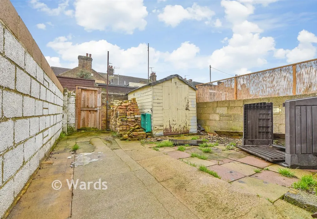 Rear Garden - Alexandra Road, Sheerness, Kent - Wards of Kent