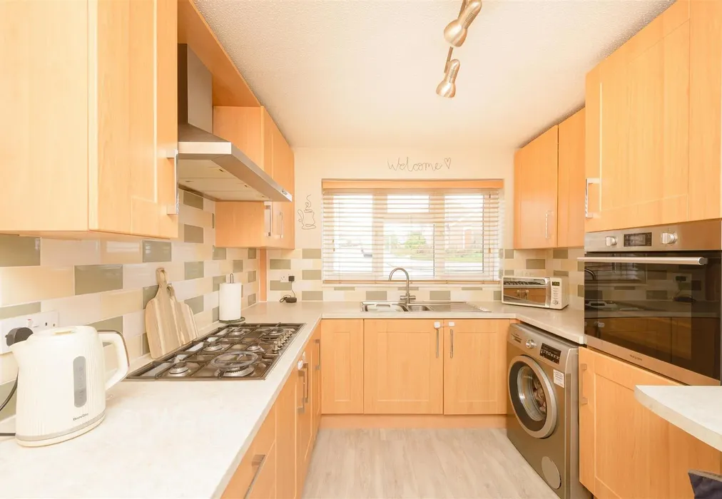 Kitchen - Trevino Drive, Chatham, Kent - Wards of Kent