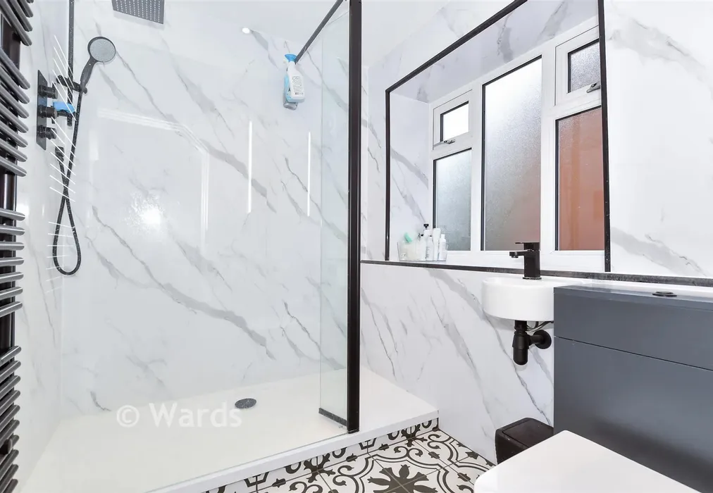Shower Room - Birling Road, Leybourne, West Malling, Kent - Wards of Kent