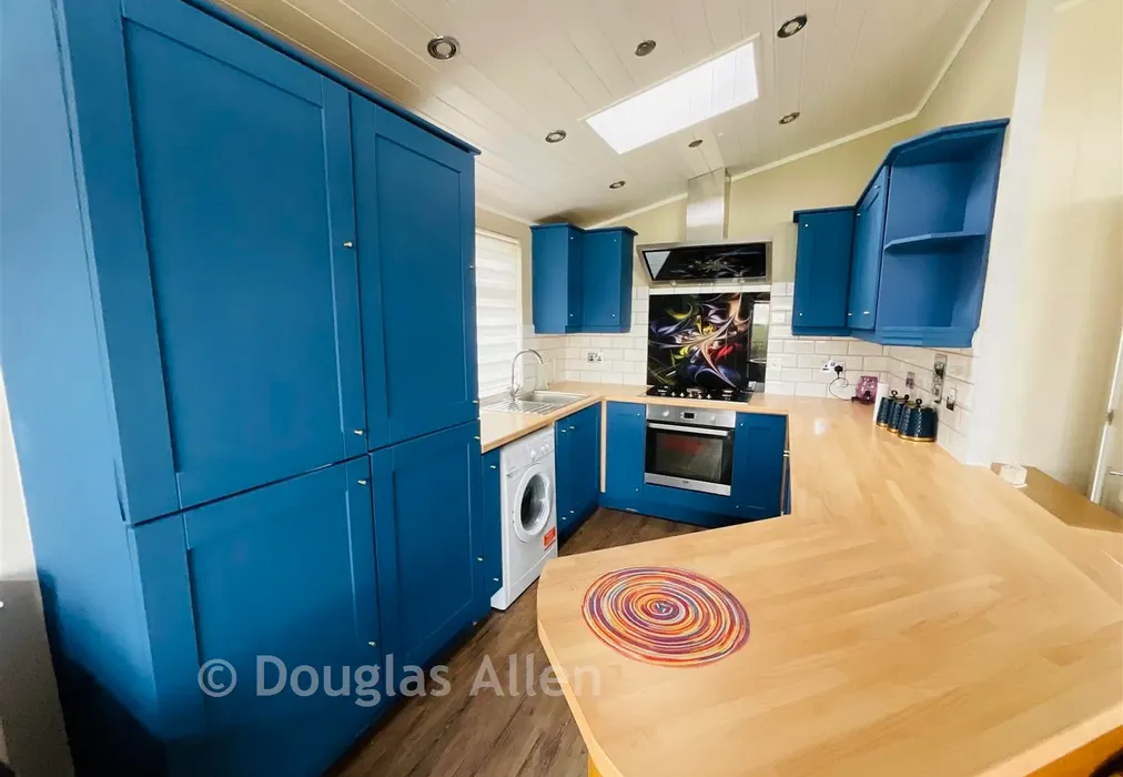 Kitchen Area - Palm Court, Battlesbridge, Wickford, Essex - Wards of Kent