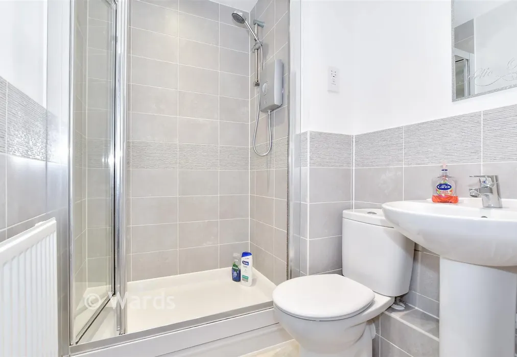 En-Suite Shower Room - Bannister Way, Leybourne, West Malling, Kent - Wards of Kent