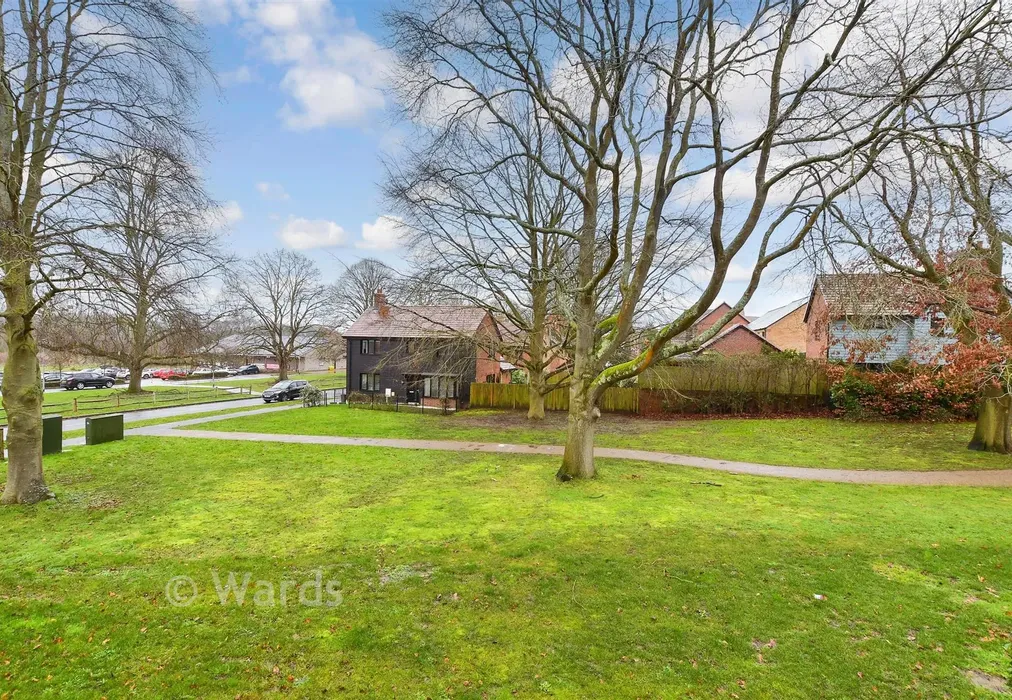 Views To Front - Bannister Way, Leybourne, West Malling, Kent - Wards of Kent