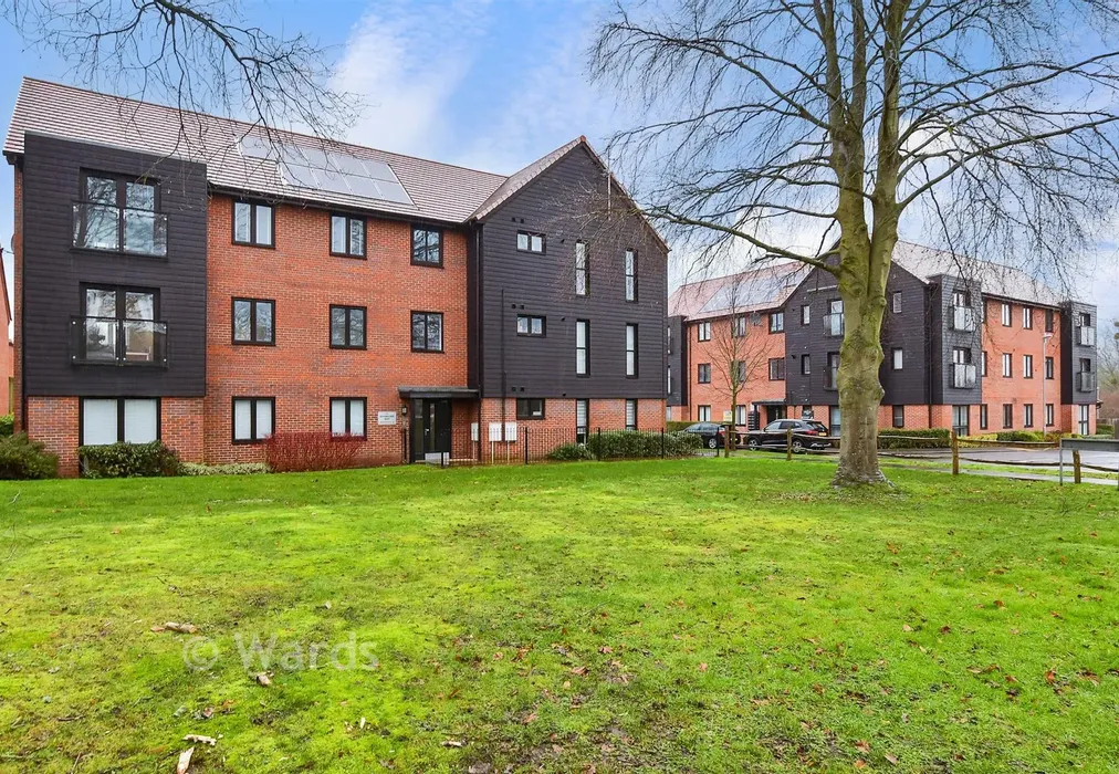 External (Brochure) - Bannister Way, Leybourne, West Malling, Kent - Wards of Kent