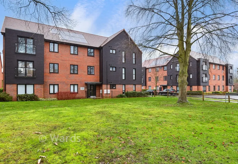 External (Brochure) - Bannister Way, Leybourne, West Malling, Kent - Wards of Kent